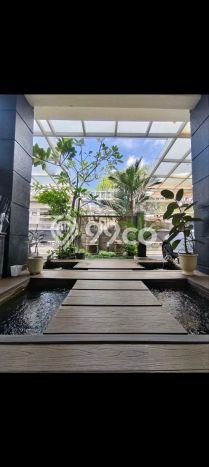 Ready to Use! Luxury House LT 209m2 Desain Modern di Turangga Ready to Use! Luxury House LT 209m2 Desain Modern di Turangga