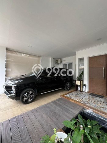 PENAWARAN TERBATAS! Rumah Premium di Antapani, LT 105m² Bangunan 300m² PENAWARAN TERBATAS! Rumah Premium di Antapani, LT 105m² Bangunan 300m²