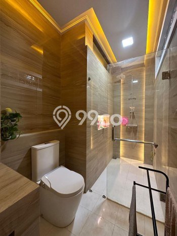 PENAWARAN TERBATAS! Rumah Premium di Antapani, LT 105m² Bangunan 300m² PENAWARAN TERBATAS! Rumah Premium di Antapani, LT 105m² Bangunan 300m²