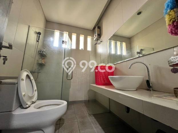 Hunian Elit LB 500m2 Siap Huni Desain Elegan di Buah Batu, Bandung Hunian Elit LB 500m2 Siap Huni Desain Elegan di Buah Batu, Bandung