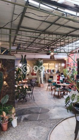 Rumah Terawat di , Bandung, LT 520m2m² Bangunan 220m2m² HARGA MENARIK! Rumah Terawat di , Bandung, LT 520m2m² Bangunan 220m2m² HARGA MENARIK!