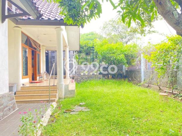 Ready to Use! Premium House LT 640m2 Desain Elegan di Riau Ready to Use! Premium House LT 640m2 Desain Elegan di Riau