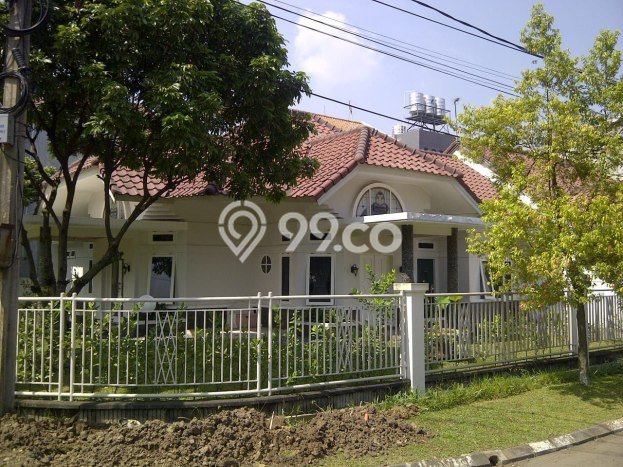 Rumah EXCLUSIVE area Batununggal, Bandung, LT 374m2m² LB 220m2m² KESEMPATAN TERBATAS! Rumah EXCLUSIVE area Batununggal, Bandung, LT 374m2m² LB 220m2m² KESEMPATAN TERBATAS!