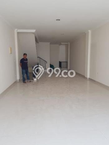 Ruko Dijual di Prime Area Jakarta Barat Luas 200m2 Ruko Dijual di Prime Area Jakarta Barat Luas 200m2