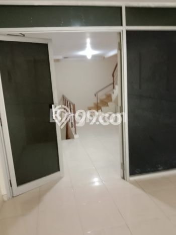 Untuk Dijual! Ruko di Taman Ratu Jakarta Barat LT 94m2 / LB 207m2 Kawasan Bisnis Untuk Dijual! Ruko di Taman Ratu Jakarta Barat LT 94m2 / LB 207m2 Kawasan Bisnis