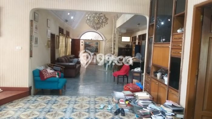Disewakan! Rumah 8 Kamar Tidur &
4 Kamar Mandi di Tomang, Jakarta Barat Disewakan! Rumah 8 Kamar Tidur &
4 Kamar Mandi di Tomang, Jakarta Barat