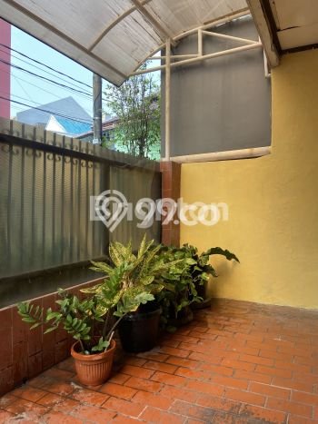Dijual Rumah Mewah Megah Dengan View Eksklusif di Tomang, Jakarta Barat Dijual Rumah Mewah Megah Dengan View Eksklusif di Tomang, Jakarta Barat