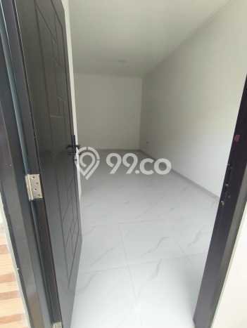 Rumah Luas Asri 3 KT Siap Huni di Green Lake City Jakarta Barat Rumah Luas Asri 3 KT Siap Huni di Green Lake City Jakarta Barat