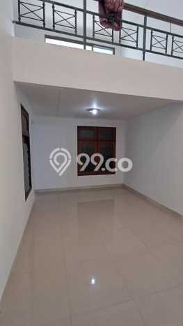 HUNIAN PREMIUM! Rumah di Jelambar, 3 KT, Area Berkembang, LT 105m2m² Bangunan 160m2m² HUNIAN PREMIUM! Rumah di Jelambar, 3 KT, Area Berkembang, LT 105m2m² Bangunan 160m2m²
