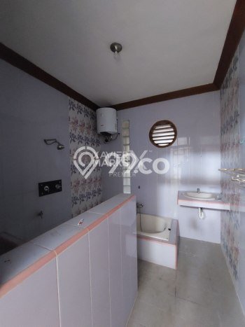 Lokasi strategis! Rumah siap huni disewakan di Lowokwaru LB 280m2 Lokasi strategis! Rumah siap huni disewakan di Lowokwaru LB 280m2