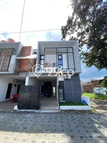 Rumah Kost untuk Dijual di Lowokwaru dengan 14 KT, 14 KM, Luas 180m2 Rumah Kost untuk Dijual di Lowokwaru dengan 14 KT, 14 KM, Luas 180m2