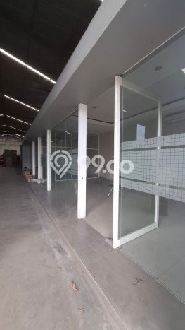 Gudang di Lawang, Luas 598m2m², Area Bisnis, Disewakan Gudang di Lawang, Luas 598m2m², Area Bisnis, Disewakan