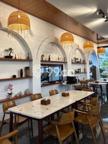 Area Ramai! Komersial Dijual di Bumiaji untuk Bisnis Luas Bangunan 1347m2 Area Ramai! Komersial Dijual di Bumiaji untuk Bisnis Luas Bangunan 1347m2
