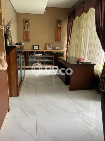 Rumah Mewah LB 900m2 Siap Huni Desain Elegan di Modernland, Tangerang Rumah Mewah LB 900m2 Siap Huni Desain Elegan di Modernland, Tangerang