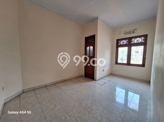 Rumah Asri area Rawamangun, 4 KM, Bebas Banjir Rumah Asri area Rawamangun, 4 KM, Bebas Banjir