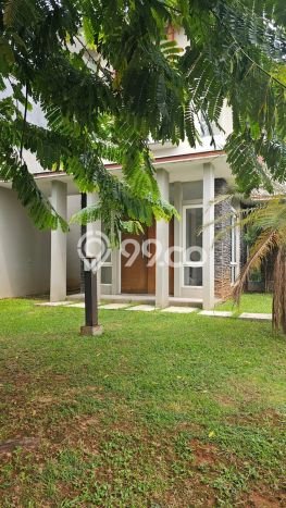 Rumah Elit Modern Tanpa Renovasi di Kota Wisata Bogor Rumah Elit Modern Tanpa Renovasi di Kota Wisata Bogor