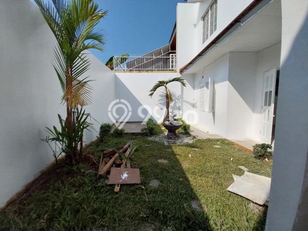 Rumah Minimalis 3 KT LT 180m2 di Kota Wisata Rumah Minimalis 3 KT LT 180m2 di Kota Wisata