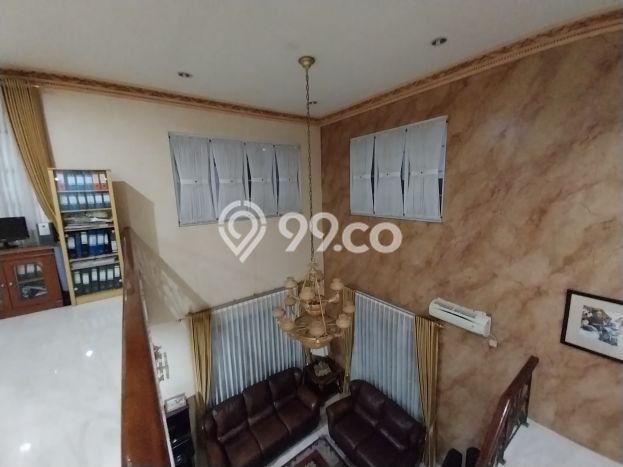 Jual Rumah Mewah Elegan Dengan View Cantik di Kota Wisata, Jakarta Timur Jual Rumah Mewah Elegan Dengan View Cantik di Kota Wisata, Jakarta Timur