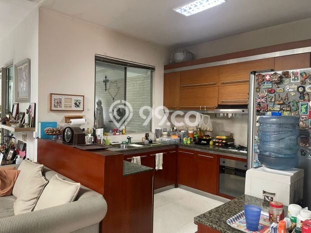 Hunian Elit LB 350m2 Siap Huni Desain Elegan di Raffles Hills, Jakarta Timur Hunian Elit LB 350m2 Siap Huni Desain Elegan di Raffles Hills, Jakarta Timur