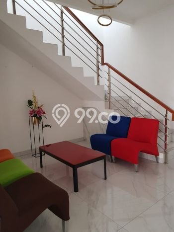 Jual Rumah Mewah Megah Dengan View Eksklusif di Kota Wisata, Jakarta Timur Jual Rumah Mewah Megah Dengan View Eksklusif di Kota Wisata, Jakarta Timur