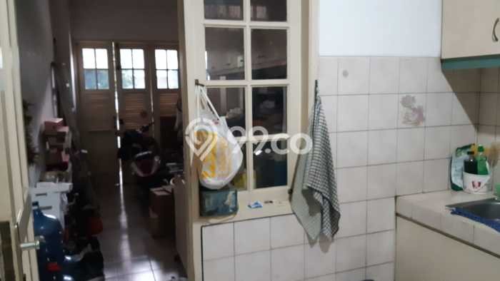 Ready to Use! Luxury House LT 200m2 Desain Modern di Kota Wisata Ready to Use! Luxury House LT 200m2 Desain Modern di Kota Wisata