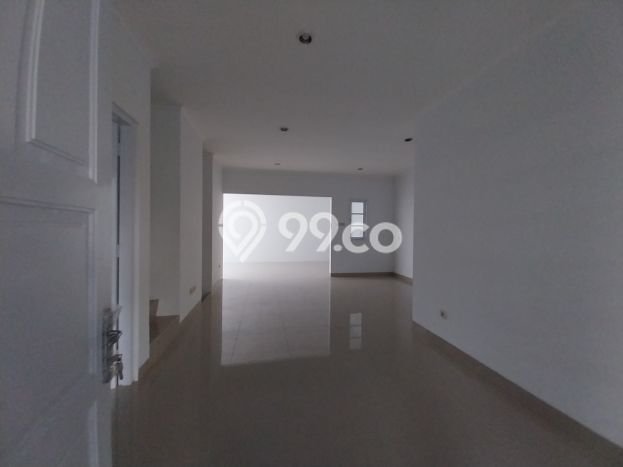 Dijual Hunian Rumah Terawat 3 Kamar di Kota Wisata, Jakarta Timur Dijual Hunian Rumah Terawat 3 Kamar di Kota Wisata, Jakarta Timur