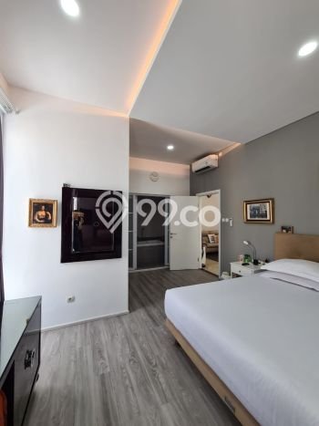 Rumah Elit Modern Tanpa Renovasi di Setra Duta Bandung Rumah Elit Modern Tanpa Renovasi di Setra Duta Bandung