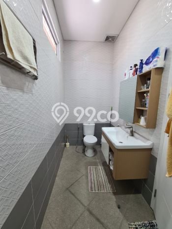 Rumah Elit Modern Tanpa Renovasi di Setra Duta Bandung Rumah Elit Modern Tanpa Renovasi di Setra Duta Bandung
