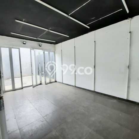 Komersial Ready Kawasan Gatot Subroto, Luas 250m², Lokasi Komersial, Akses Mudah Komersial Ready Kawasan Gatot Subroto, Luas 250m², Lokasi Komersial, Akses Mudah