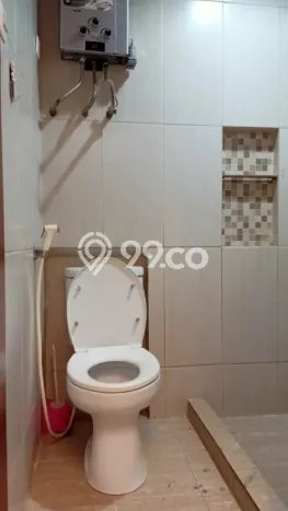 Rumah Asri dengan 4 Kamar Tidur di Kawasan Batununggal, Bandung Rumah Asri dengan 4 Kamar Tidur di Kawasan Batununggal, Bandung