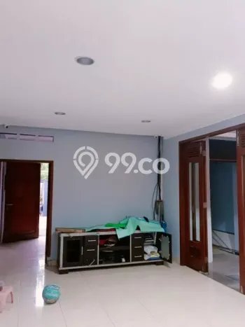 Rumah Asri dengan 4 Kamar Tidur di Kawasan Batununggal, Bandung Rumah Asri dengan 4 Kamar Tidur di Kawasan Batununggal, Bandung