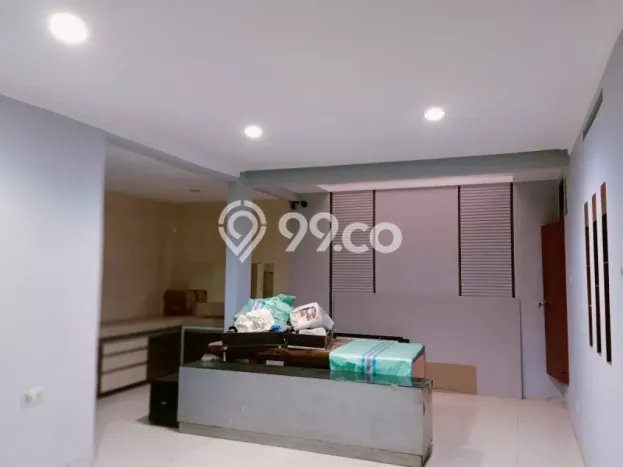 Rumah Asri dengan 4 Kamar Tidur di Kawasan Batununggal, Bandung Rumah Asri dengan 4 Kamar Tidur di Kawasan Batununggal, Bandung