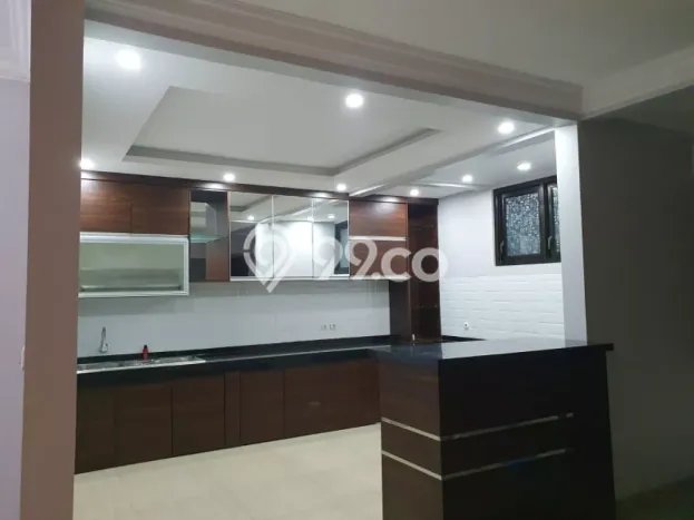 Rumah Mewah LB 330m2 Siap Pakai Desain Elegan di Setiabudi, Bandung Rumah Mewah LB 330m2 Siap Pakai Desain Elegan di Setiabudi, Bandung