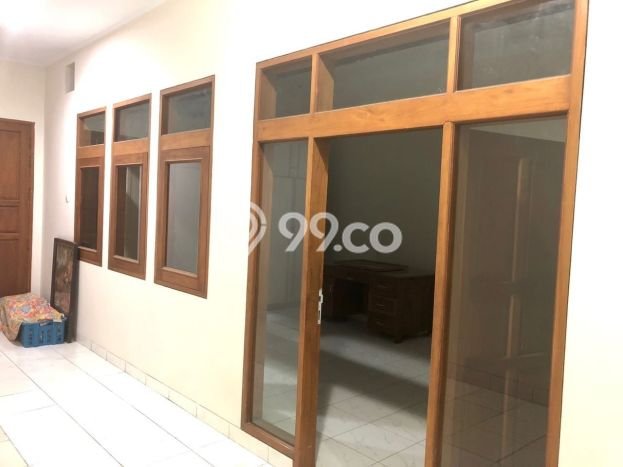 Ruko untuk disewa di Astanaanyar punya LT 300m2 & LB 300m2 harga sewa kompetitif Ruko untuk disewa di Astanaanyar punya LT 300m2 & LB 300m2 harga sewa kompetitif