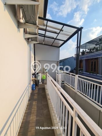 Rumah Elit Modern Tanpa Renovasi di Setra Duta Bandung Rumah Elit Modern Tanpa Renovasi di Setra Duta Bandung