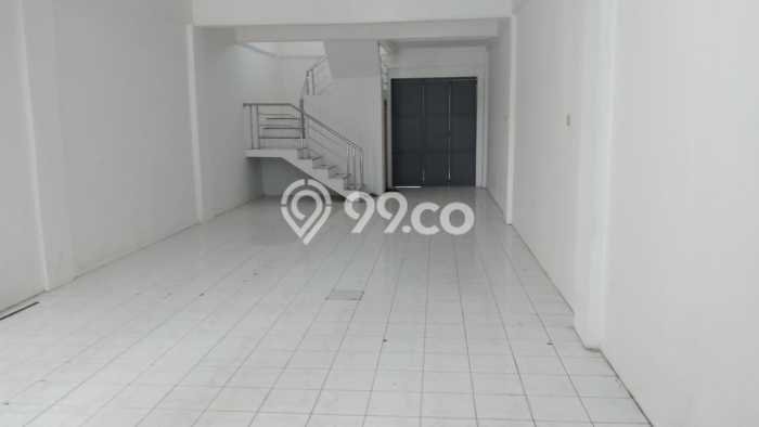 Ruko disewakan lokasi strategis Andir Bandung 270m2 Ruko disewakan lokasi strategis Andir Bandung 270m2