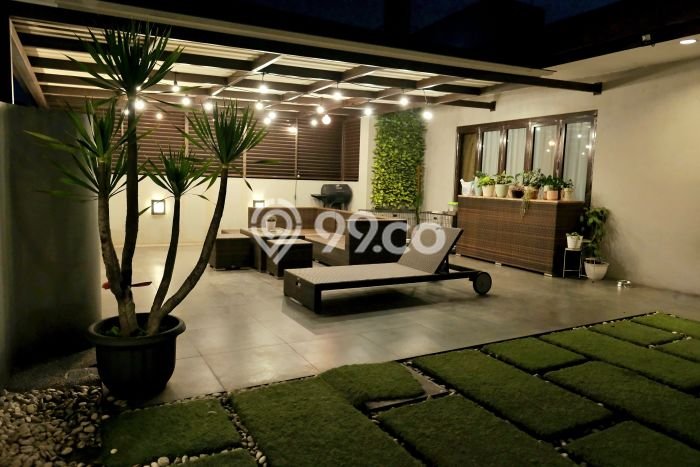 Hunian Elit LB 500m2 Siap Pakai Desain Elegan di Garuda, Bandung Hunian Elit LB 500m2 Siap Pakai Desain Elegan di Garuda, Bandung