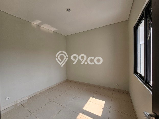 Rumah Asri di Summarecon Bekasi, 4 KT, Free Macet Rumah Asri di Summarecon Bekasi, 4 KT, Free Macet
