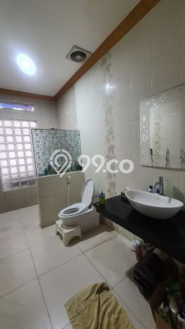 Dijual Rumah Luas Elegan Dengan View Cantik di Cipinang Melayu, Jakarta Timur Dijual Rumah Luas Elegan Dengan View Cantik di Cipinang Melayu, Jakarta Timur