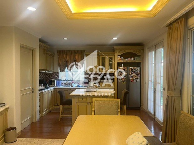 Dijual Hunian Mewah dengan Fasilitas Sekitar Komplit di Karawaci, Tangerang Dijual Hunian Mewah dengan Fasilitas Sekitar Komplit di Karawaci, Tangerang