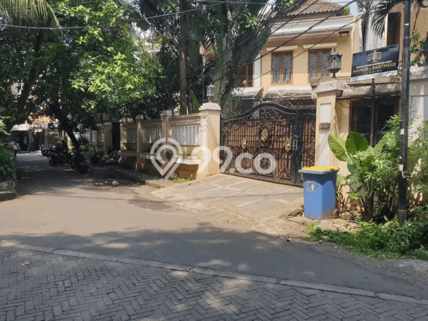 Rumah Luxury Modern Tanpa Renovasi di Pegangsaan Jakarta Pusat Rumah Luxury Modern Tanpa Renovasi di Pegangsaan Jakarta Pusat