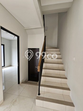 Rumah Asri di Summarecon Bekasi, 4 KT, Free Macet Rumah Asri di Summarecon Bekasi, 4 KT, Free Macet