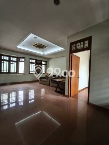 Dijual Rumah Luas Megah Dengan View Cantik di Cawang, Jakarta Timur Dijual Rumah Luas Megah Dengan View Cantik di Cawang, Jakarta Timur