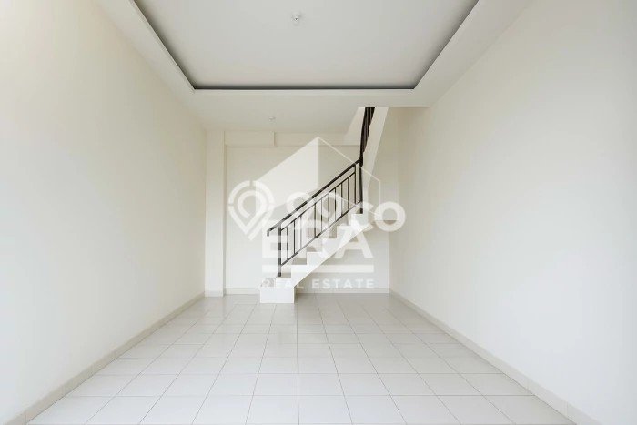 Ruko Bagus Dijual LB 64m2 Lokasi Strategis Tangerang Selatan Area Cocok untuk Berbisnis Ruko Bagus Dijual LB 64m2 Lokasi Strategis Tangerang Selatan Area Cocok untuk Berbisnis