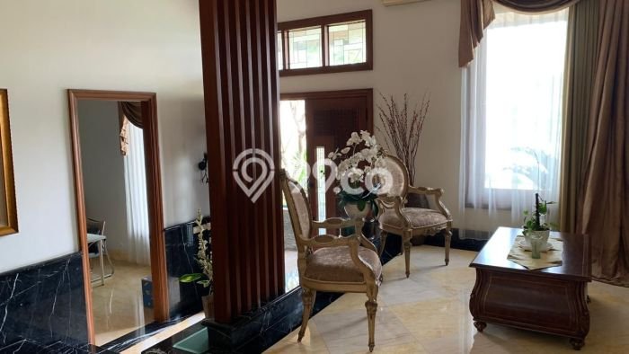 Siap Huni Rumah Mewah 4 Kamar di Kebon Jeruk Dekat ke Mana Saja Siap Huni Rumah Mewah 4 Kamar di Kebon Jeruk Dekat ke Mana Saja