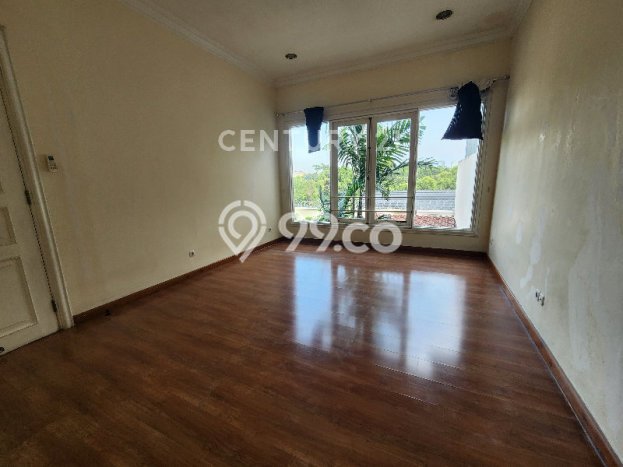 Hunian Elit LB 800m2 Siap Huni Desain Elegan di Pondok Indah, Jakarta Selatan Hunian Elit LB 800m2 Siap Huni Desain Elegan di Pondok Indah, Jakarta Selatan
