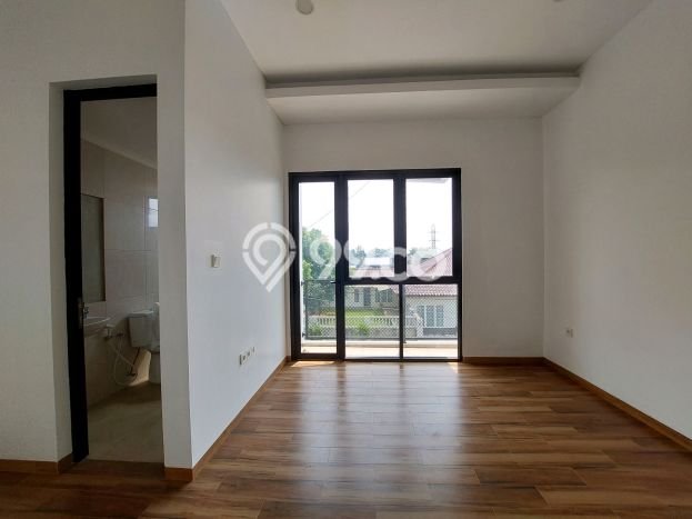 For Sale Rumah 3 Kamar Lokasi Ideal Bagus dan Strategis di Cinere For Sale Rumah 3 Kamar Lokasi Ideal Bagus dan Strategis di Cinere