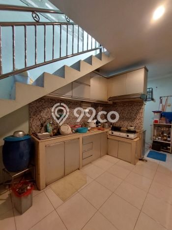 For Sale Rumah 4 Kamar Lokasi Strategis Nyaman dan Strategis di Jagakarsa For Sale Rumah 4 Kamar Lokasi Strategis Nyaman dan Strategis di Jagakarsa