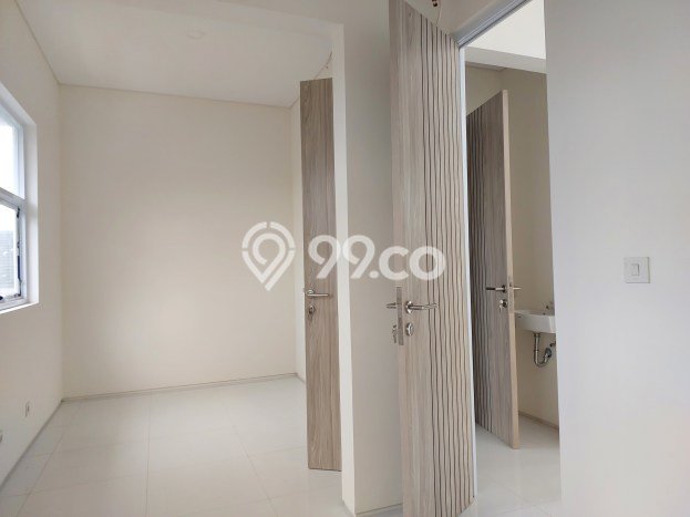 Jual Rumah Strategis Bagus Punya 3 KT di Cinere Depok SHM Jual Rumah Strategis Bagus Punya 3 KT di Cinere Depok SHM