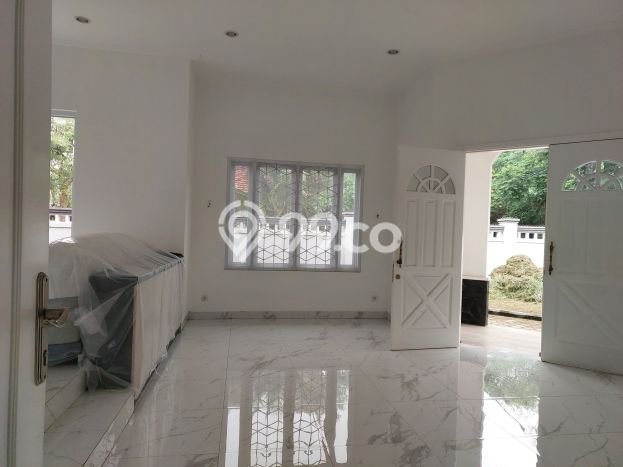 Dijual Rumah Premium dengan Fasilitas Sekitar Lengkap di Cinere, Depok Dijual Rumah Premium dengan Fasilitas Sekitar Lengkap di Cinere, Depok